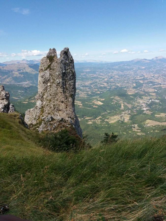 B&B Le Ginestre Castelli Экстерьер фото